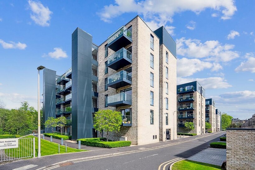 Hamilton Gardens, Flat 3-1, Botanics... 2 bed flat to rent - £2,395 pcm (£553 pw)