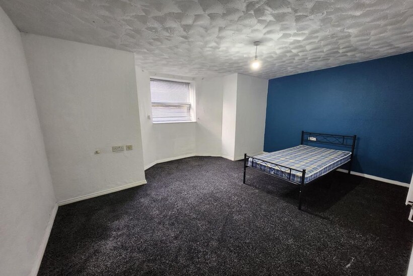 113 Little Horton Lane, Bradford, BD5 0 BU