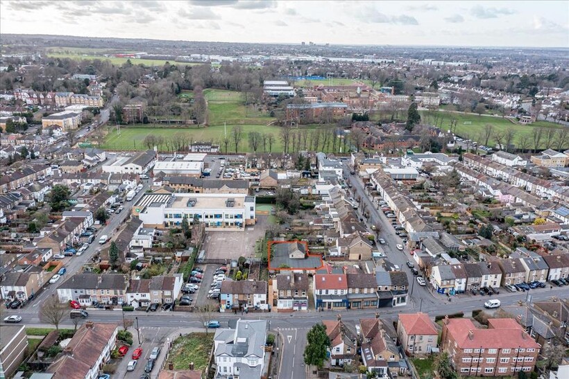 Junction Road, Croydon, Surrey, CR2 Property to rent - £3,333 pcm (£769 pw)