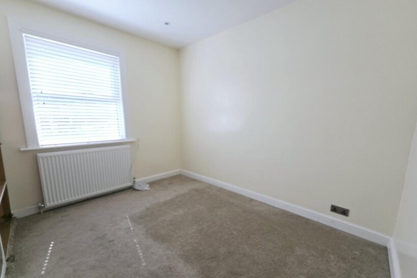 Kimberely Gardens, London 6 bed terraced house to rent - £4,750 pcm (£1,096 pw)