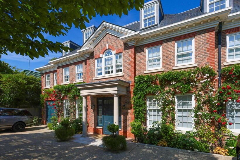 Roehampton Gate, Roehampton, London... 7 bed detached house to rent - £40,000 pcm (£9,231 pw)