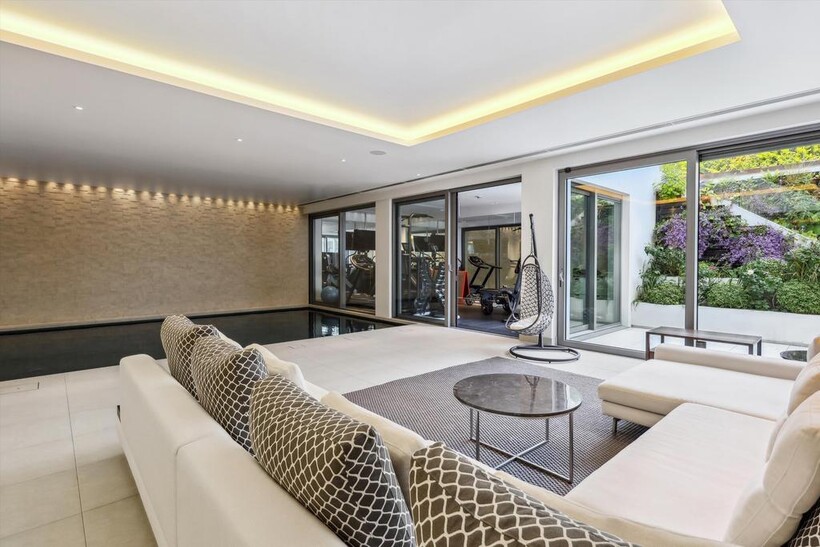 Roehampton Gate, Roehampton, London... 7 bed detached house to rent - £40,000 pcm (£9,231 pw)