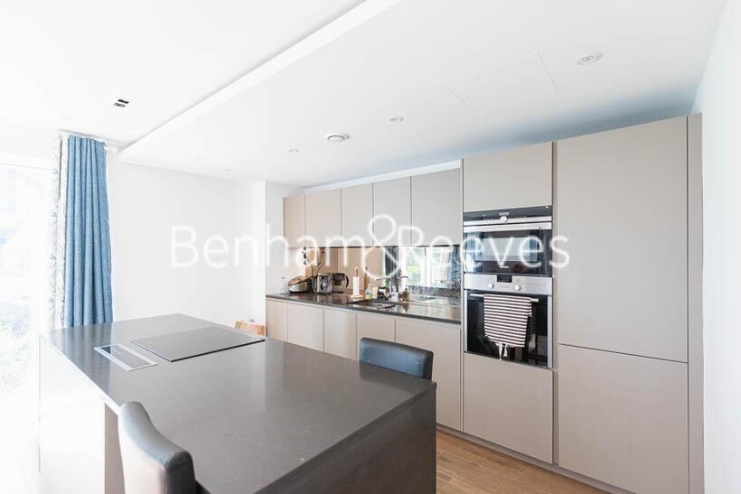 Tierney Lane, Fulham Reach W6 2 bed apartment to rent - £3,950 pcm (£912 pw)
