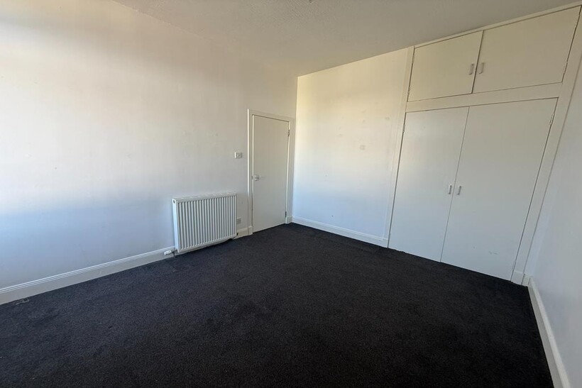 Gardner Street, Law, Dundee, DD3 2 bed flat to rent - £595 pcm (£137 pw)