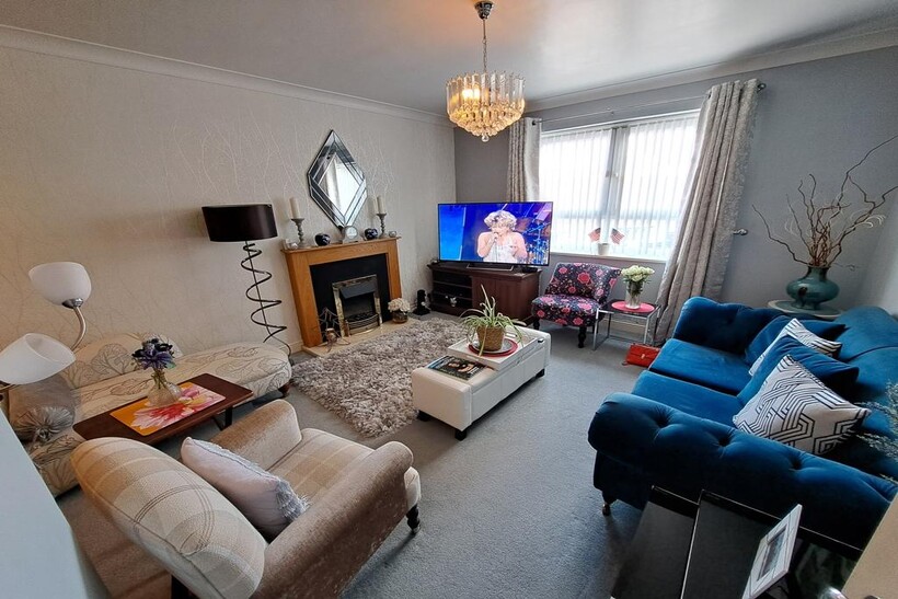 Hartington Place, West Town Centre... 1 bed flat to rent - £940 pcm (£217 pw)