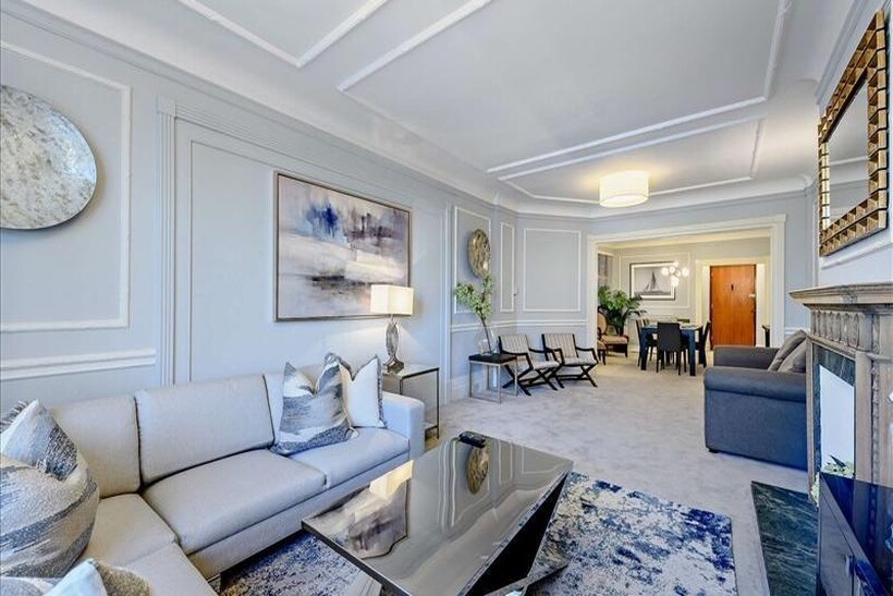 St John's Wood, London NW8 6 bed apartment to rent - £8,797 pcm (£2,030 pw)