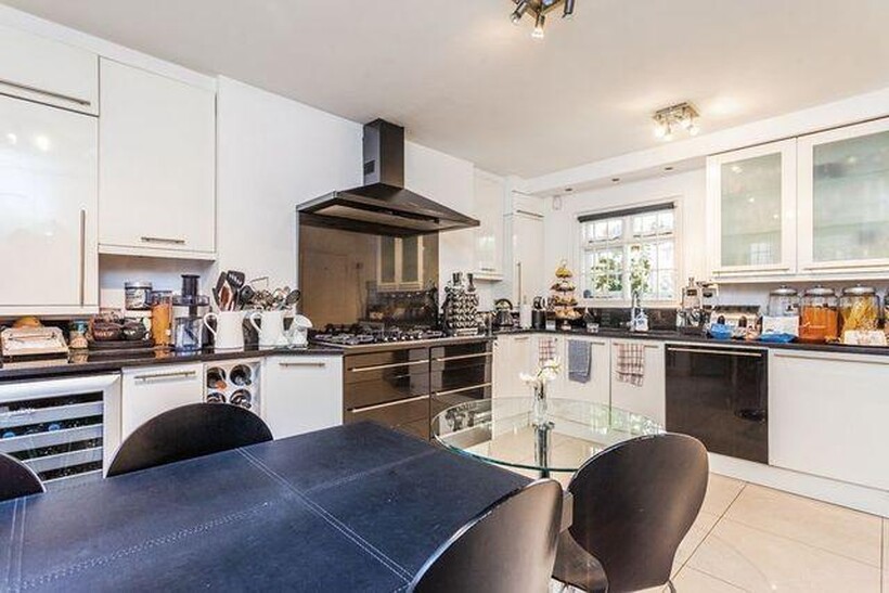 Regents Park, London NW1 4 bed terraced house to rent - £8,667 pcm (£2,000 pw)