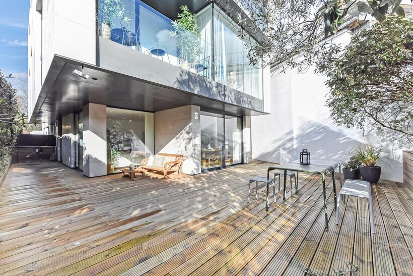 Latitude House, London NW1 2 bed flat to rent - £4,658 pcm (£1,075 pw)