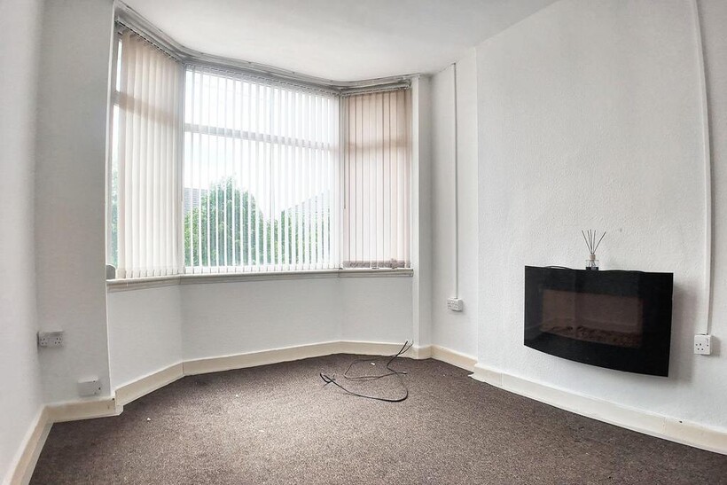Humber Road, Coventry, CV3 2 bed flat to rent - £820 pcm (£189 pw)