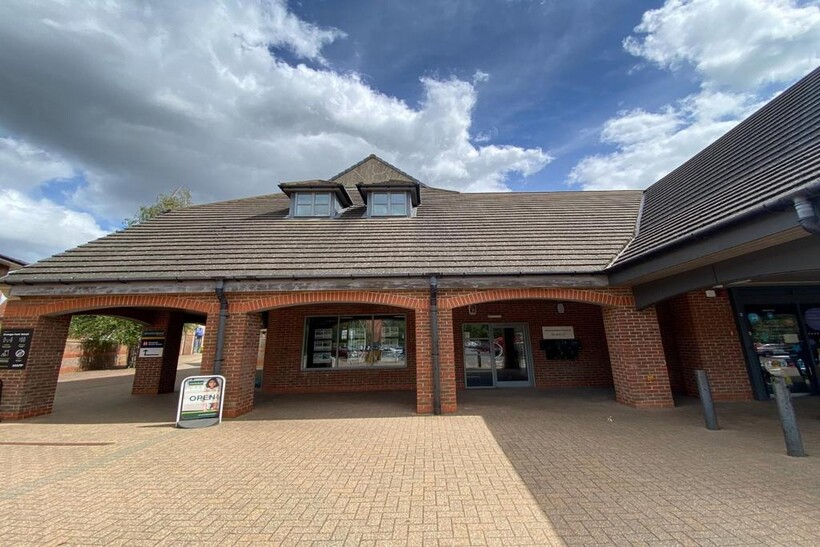 Wilks Walk, Grange Park, Northampton NN4 1 bed apartment to rent - £720 pcm (£166 pw)