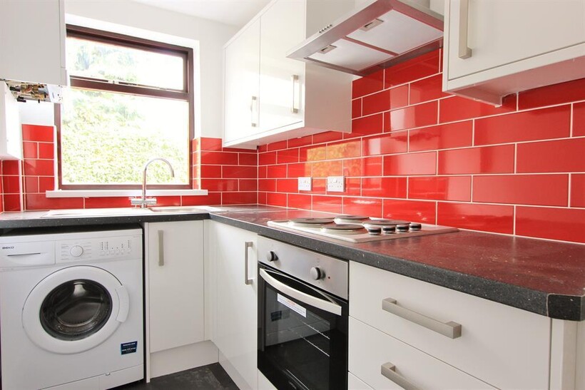 Hunter House Road, Sheffield, S11 8TW 3 bed terraced house to rent - £375 pcm (£87 pw)