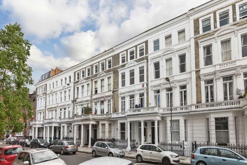 Charleville Road, London W14 3 bed flat to rent - £3,950 pcm (£912 pw)