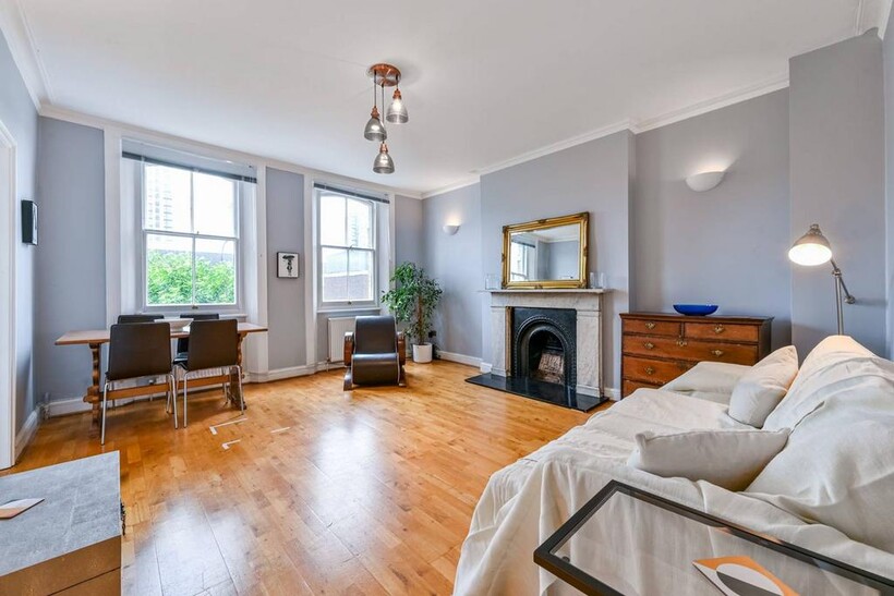 King Henry's Road, Primrose Hill... 2 bed flat to rent - £4,600 pcm (£1,062 pw)