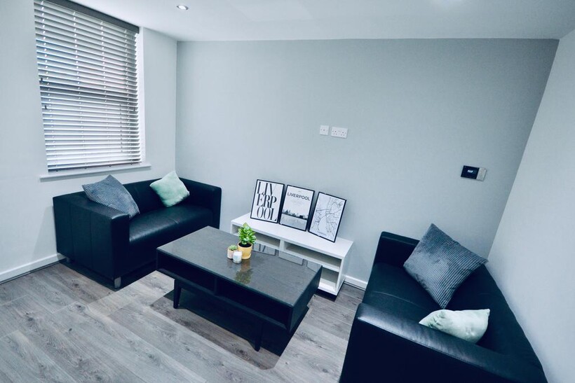 21, Birstall Road L6 6 bed terraced house to rent - £477 pcm (£110 pw)