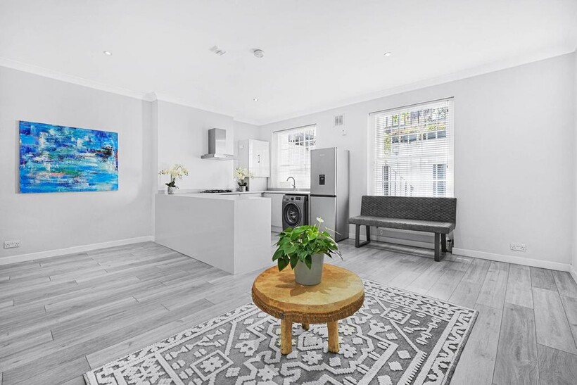 Eccleston Square, Pimilco, SW1V 1 bed apartment to rent - £2,166 pcm (£500 pw)