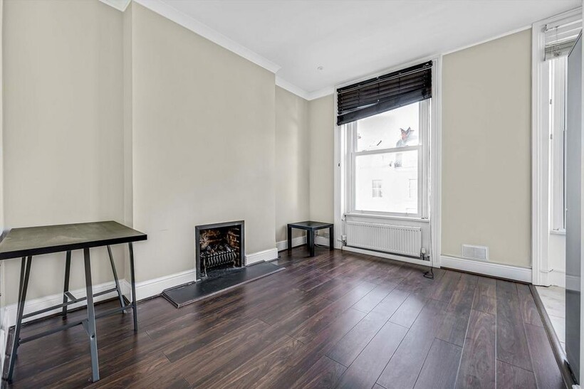 Russell Gardens, London W14 2 bed flat to rent - £2,197 pcm (£507 pw)