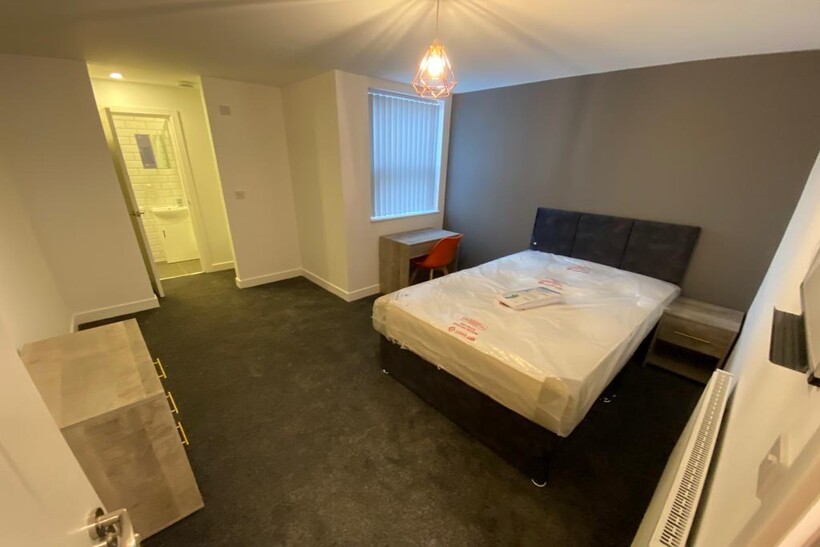 Coventry CV1 5 bed terraced house to rent - £530 pcm (£122 pw)