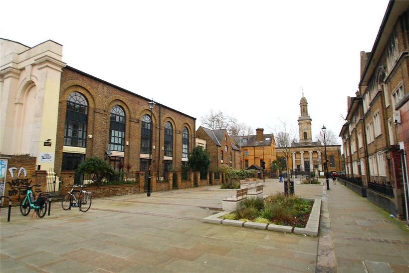 Liverpool Grove, London SE17 4 bed townhouse to rent - £4,400 pcm (£1,015 pw)