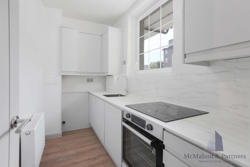 King & Queen Street, Walworth... 1 bed flat to rent - £1,725 pcm (£398 pw)