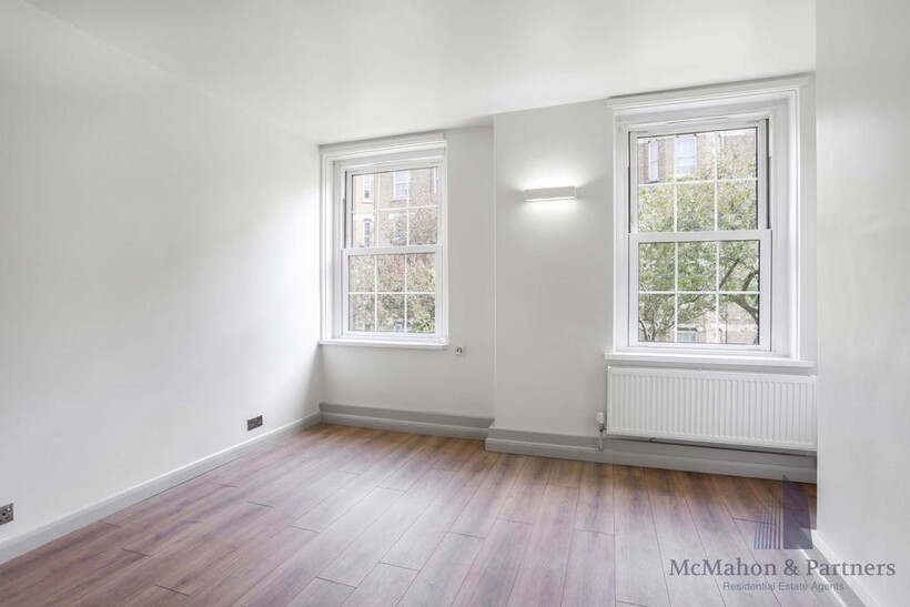 King & Queen Street, Walworth... 1 bed flat to rent - £1,725 pcm (£398 pw)