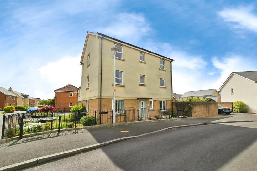 Kittiwake Drive, Bristol BS20 4 bed terraced house to rent - £1,950 pcm (£450 pw)