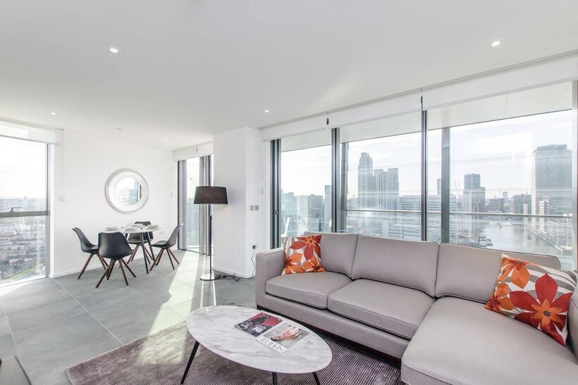 Dollar Bay, Canary Wharf, London, E14 2 bed flat to rent - £3,554 pcm (£820 pw)