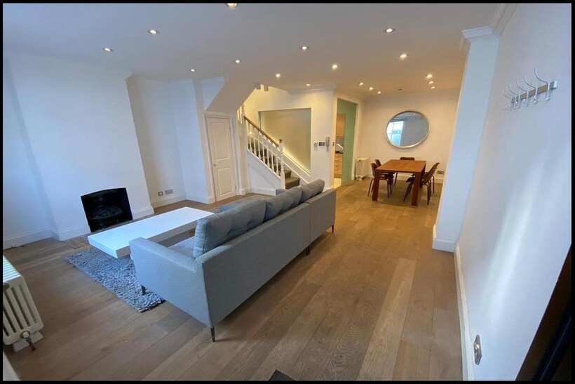 Ryders Terrace, London 2 bed semi-detached house to rent - £4,350 pcm (£1,004 pw)