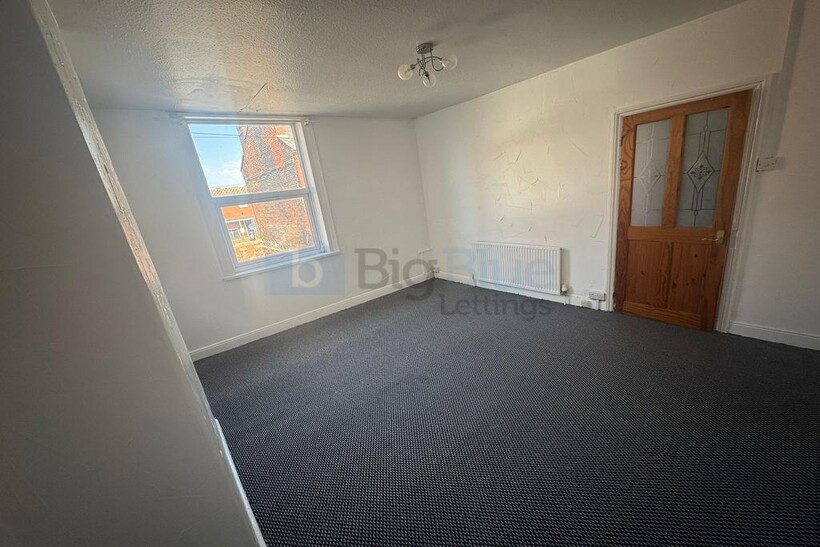Temple View Terrace, Leeds LS9 2 bed terraced house to rent - £7,367 pcm (£1,700 pw)