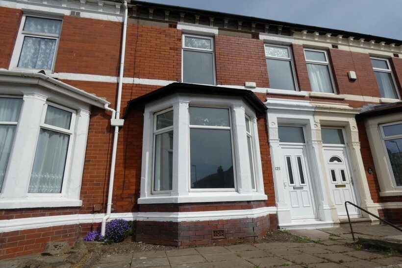 Layton Road, Blackpool, FY3 8HH 3 bed terraced house to rent - £725 pcm (£167 pw)