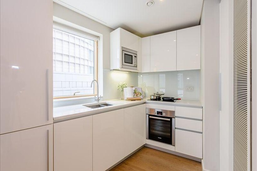 London W2 1 bed flat to rent - £3,077 pcm (£710 pw)