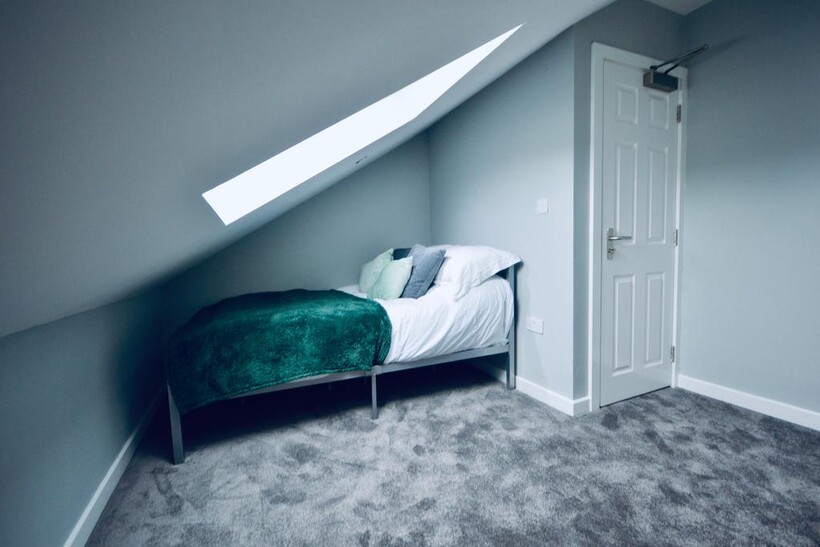 18, Gwenfron Road L6 1 bed in a house share to rent - £542 pcm (£125 pw)