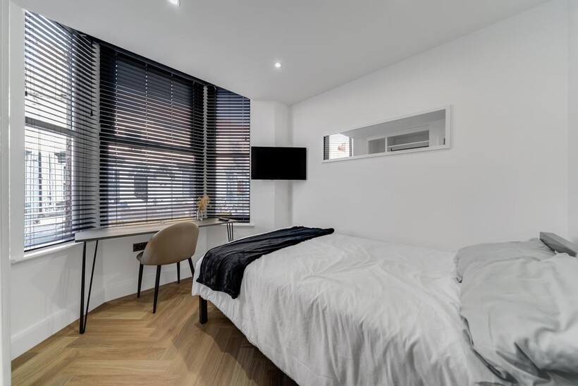 15, Halsbury Road L6 1 bed in a house share to rent - £542 pcm (£125 pw)