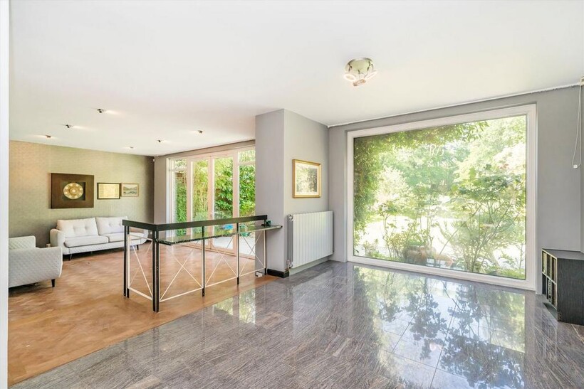Sheldon Avenue, London N6 5 bed detached house to rent - £9,000 pcm (£2,077 pw)