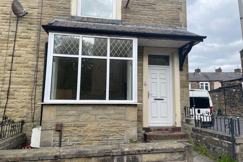Railway Street, Nelson BB9 3 bed end of terrace house to rent - £745 pcm (£172 pw)