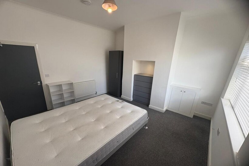 Dodsworth Street, Mexborough 1 bed in a house share to rent - £542 pcm (£125 pw)