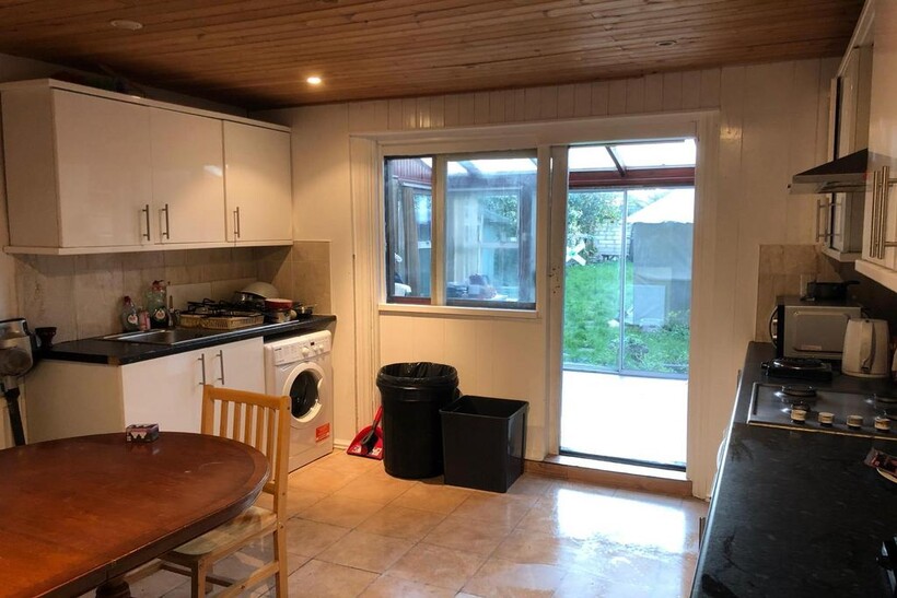 Cunningham Park, Harrow HA1 1 bed in a house share to rent - £640 pcm (£148 pw)