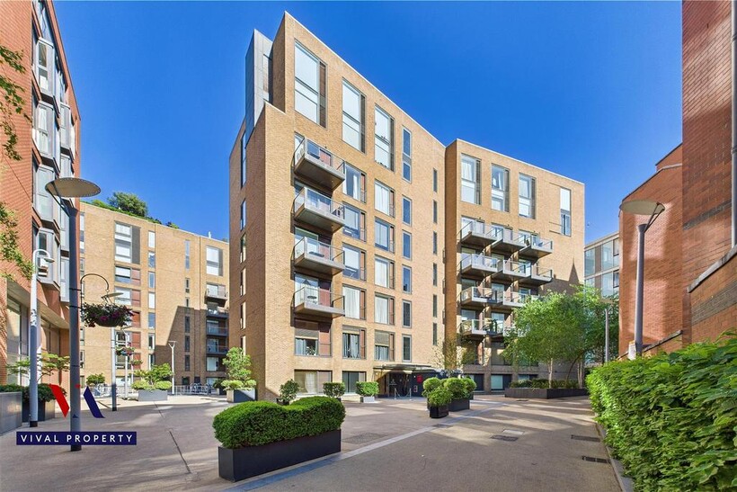 CAM03118 G0-PR0164-STILL035.jpg