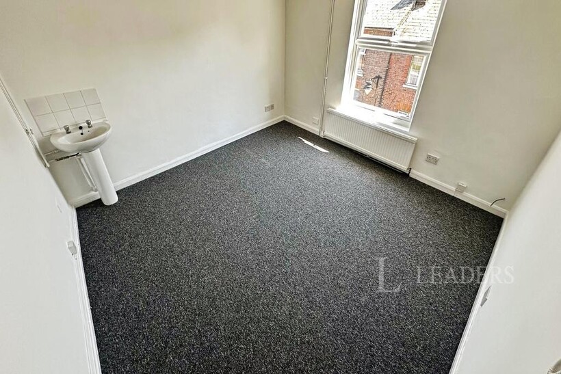 Spacious Room in A Friendly Shared... 1 bed in a house share to rent - £580 pcm (£134 pw)