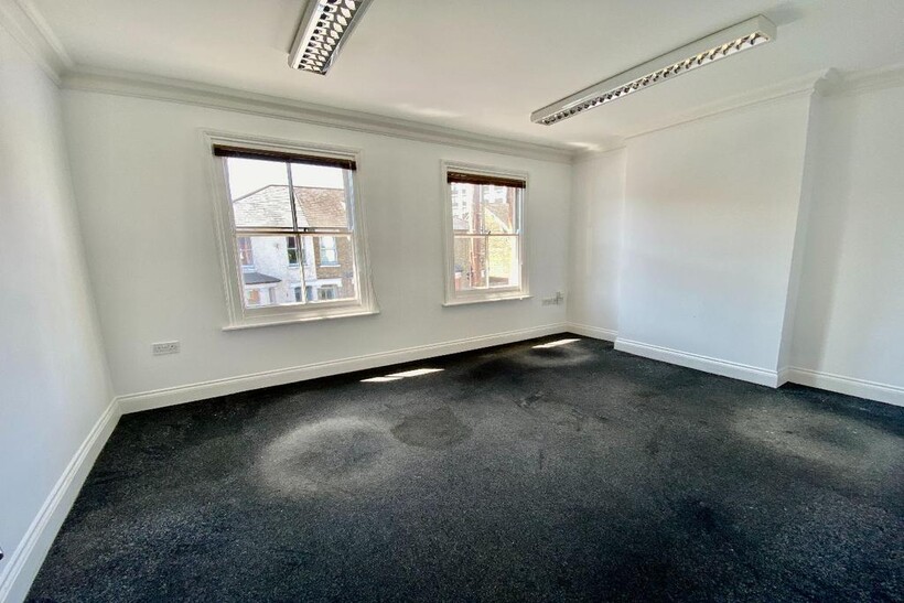 Gresham Road, Brentwood Property to rent - £550 pcm (£127 pw)