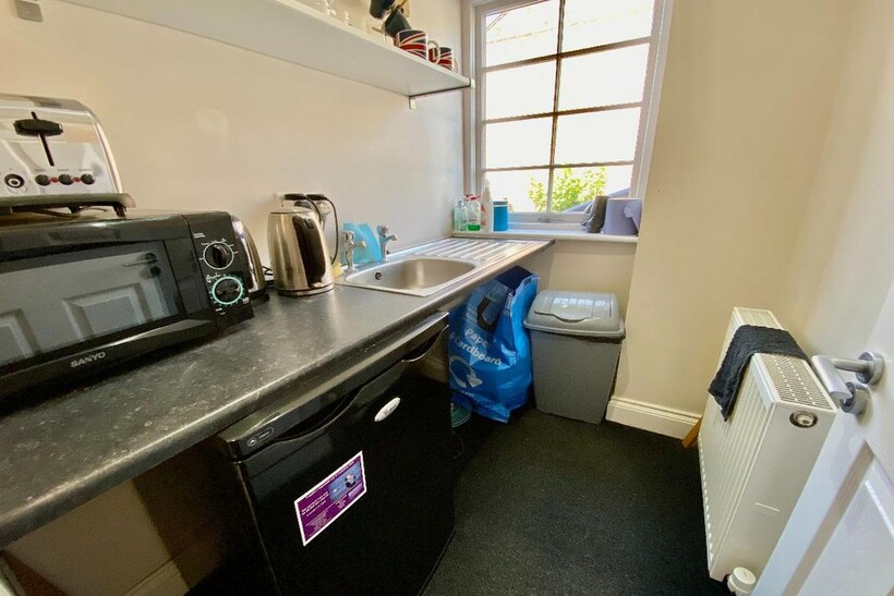 Gresham Road, Brentwood Property to rent - £550 pcm (£127 pw)