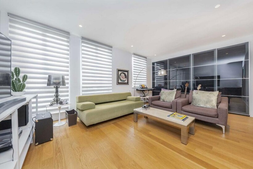 Highgate Close, London N6 5 bed house to rent - £9,500 pcm (£2,192 pw)