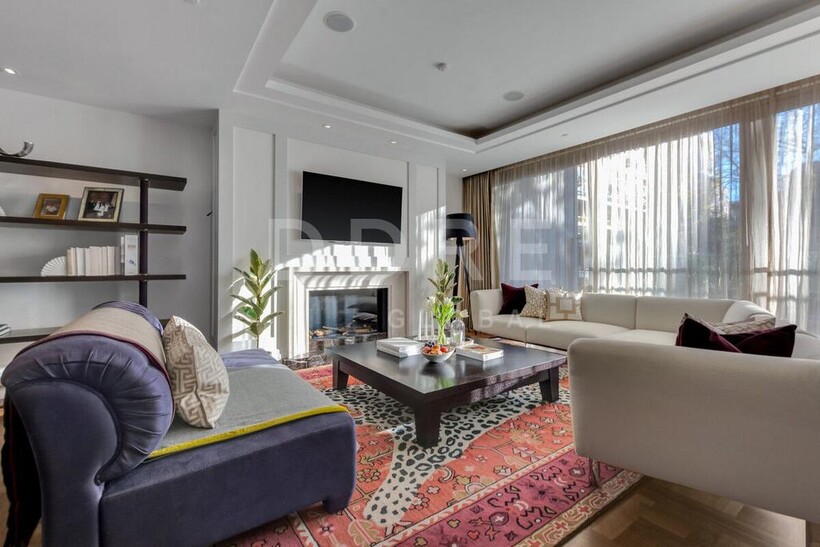 Ebury Square, London, SW1W 2 bed apartment to rent - £11,500 pcm (£2,654 pw)