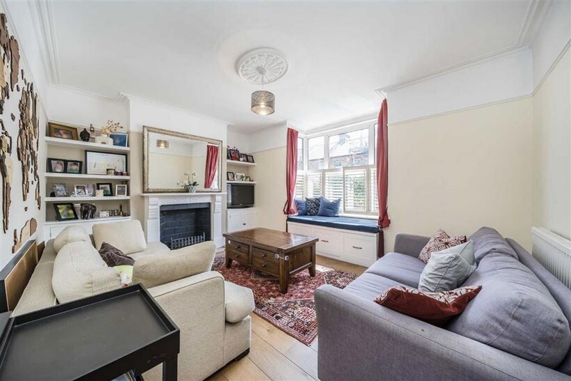 Fulwell Road, Teddington TW11 3 bed semi-detached house to rent - £3,995 pcm (£922 pw)