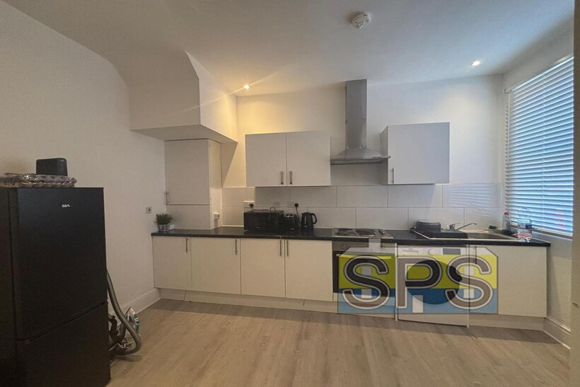 Cauldon Road, Stoke-on-Trent ST4 4 bed terraced house to rent - £395 pcm (£91 pw)