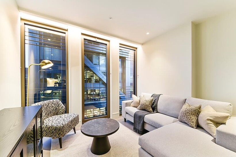 One Bishopsgate Plaza, Houndsditch... 1 bed flat to rent - £4,600 pcm (£1,062 pw)
