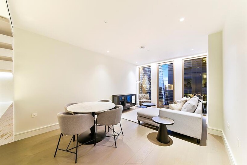 One Bishopsgate Plaza, Houndsditch... 1 bed flat to rent - £4,600 pcm (£1,062 pw)