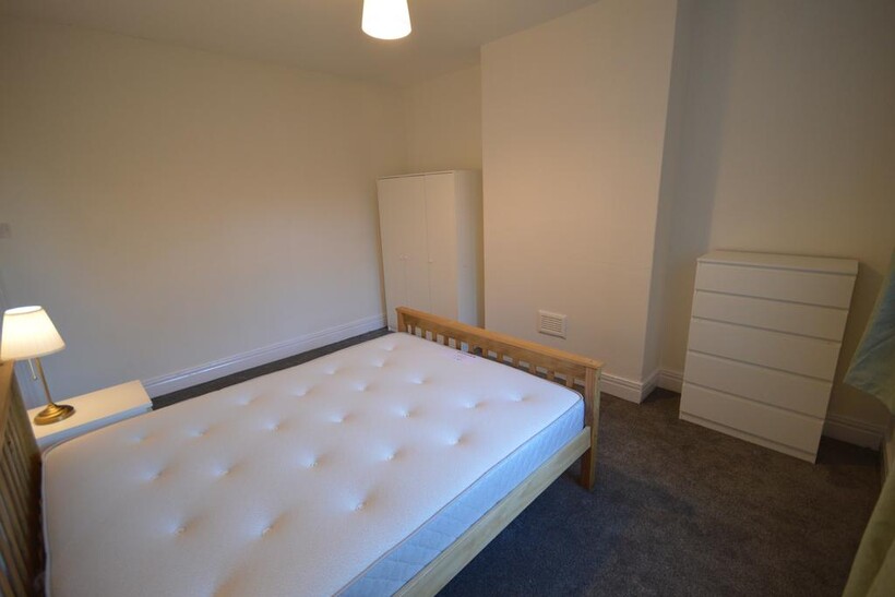Mitford Gardens, Wideopen NE13 2 bed ground floor flat to rent - £815 pcm (£188 pw)