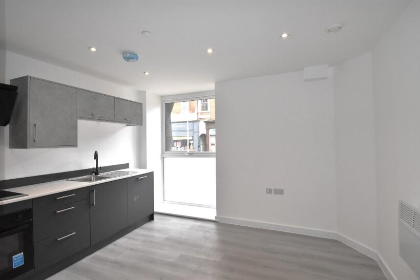 1-7 George Street, Hull, HU1 1 bed flat to rent - £675 pcm (£156 pw)