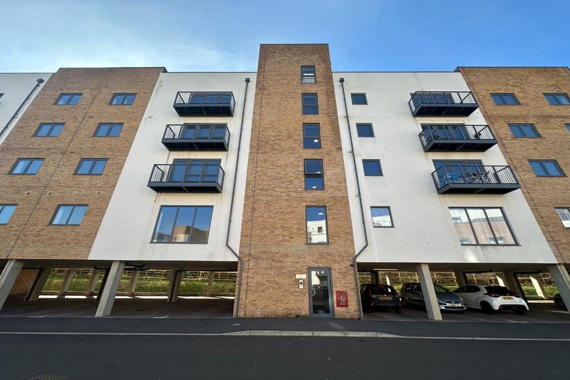 Two Bedroom, two bathroom apartment... 2 bed apartment to rent - £1,145 pcm (£264 pw)