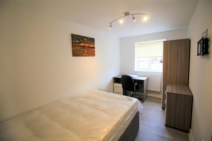 C KMNHl Mw ZE-T2j Z Y-H1 Zg.jpg